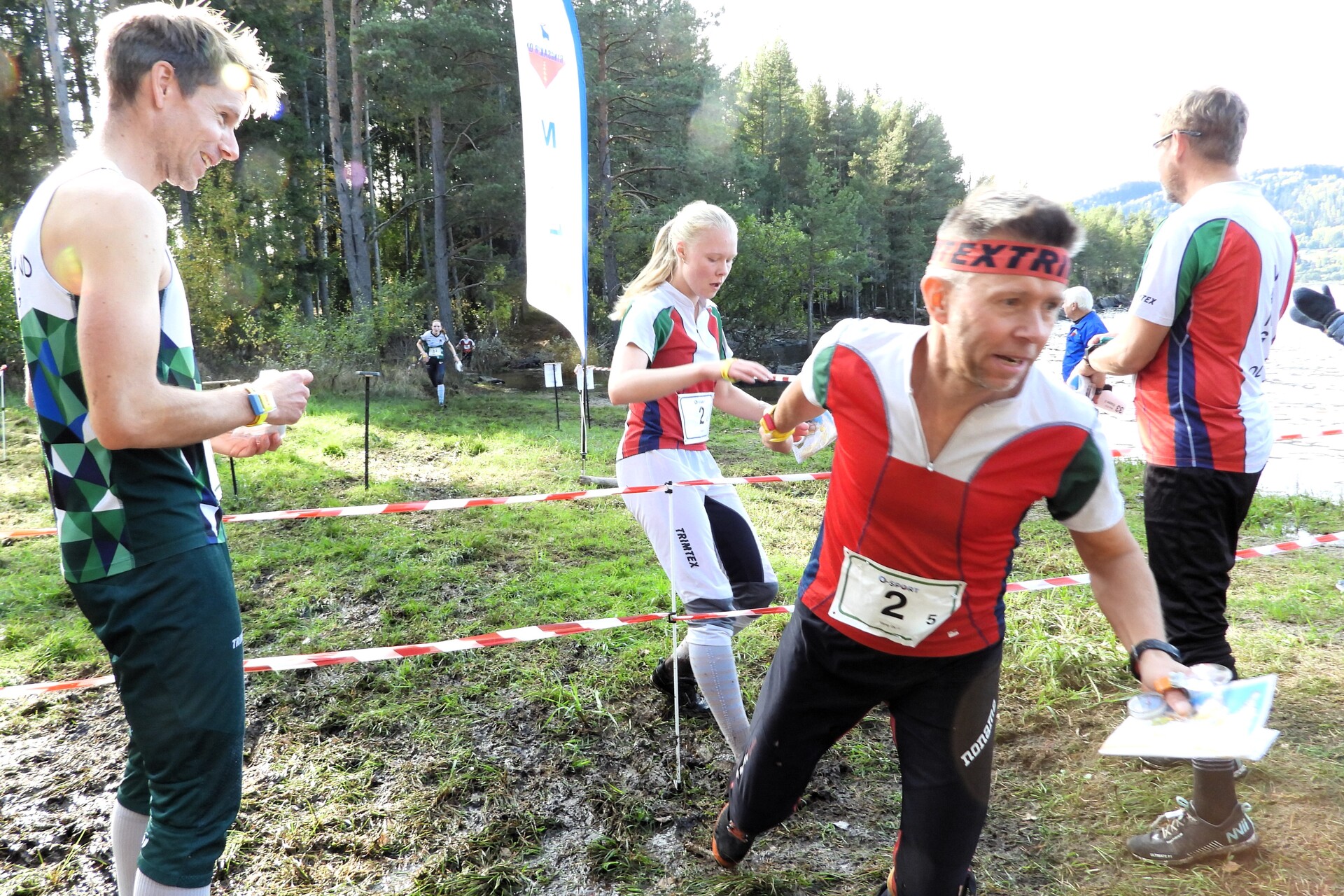 Kenneth Bilstad ut på siste etappe, Håvard Lucasen rett bak.jpg