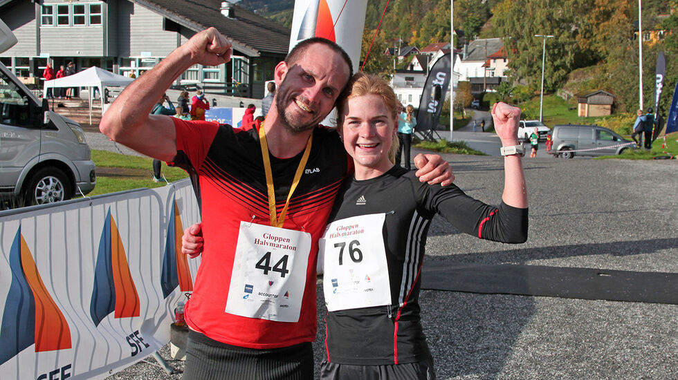 Klassevinner (M40-44) Sverre Hoggen og kvinnenes beste Anne-Marit Brautaset. (Foto: Vidar Nyhammer)