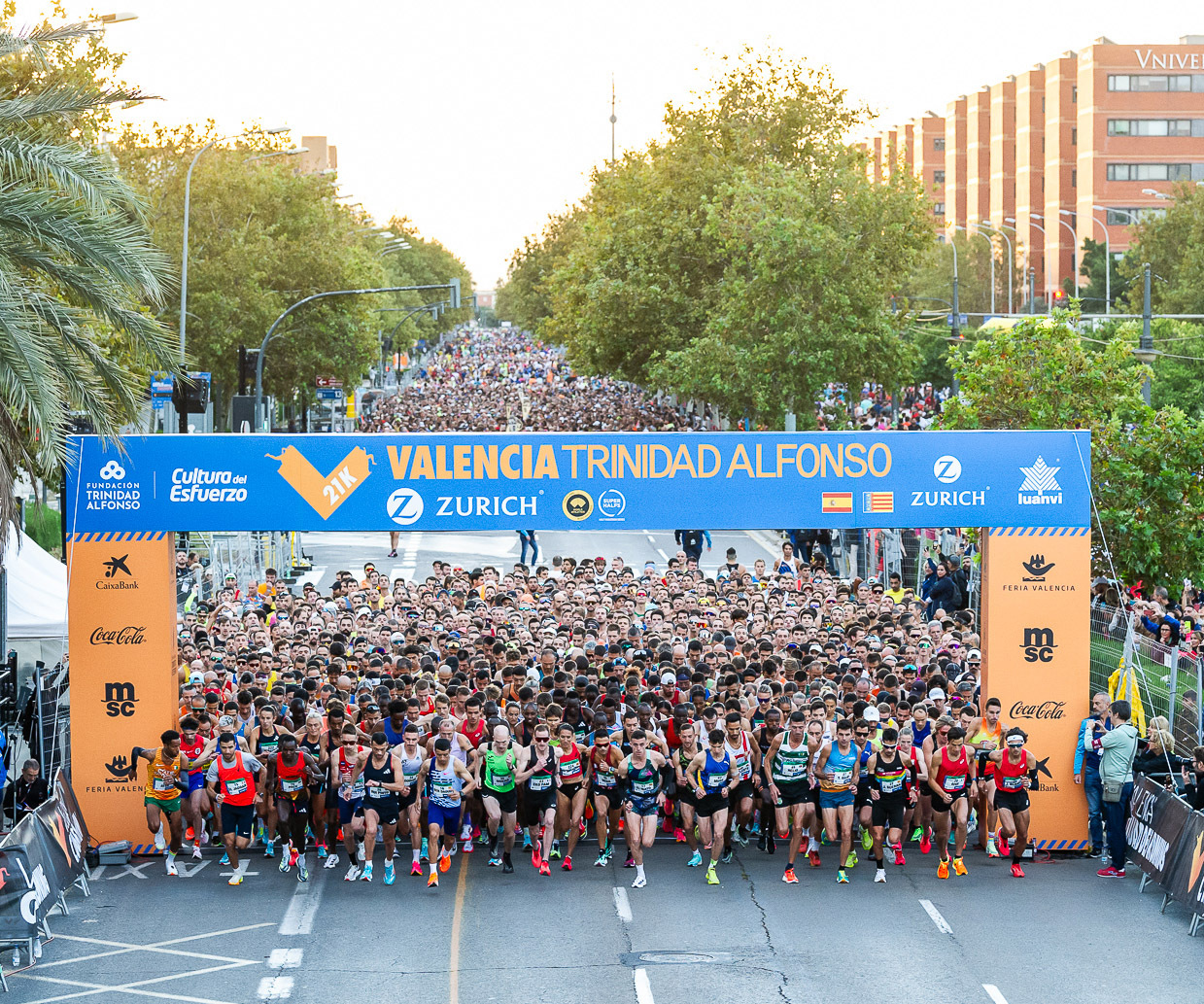 Valencia-Marathon-start-foto-arrangoeren.jpg