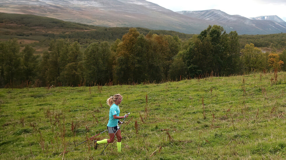 Elghufs: Lange steg er viktigere enn høy frekvens når en trener elghufs. Her er Astrid Øyre Slind i godt driv. (Foto: Marianne Røhme)