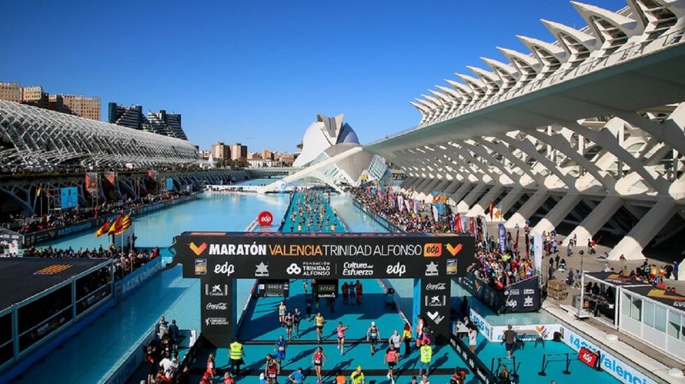 Det er ikke bare de 42195 siste meterne fram til målstreken i Valencia som motiverer artikkelforfatteren. (Arrangørfoto)