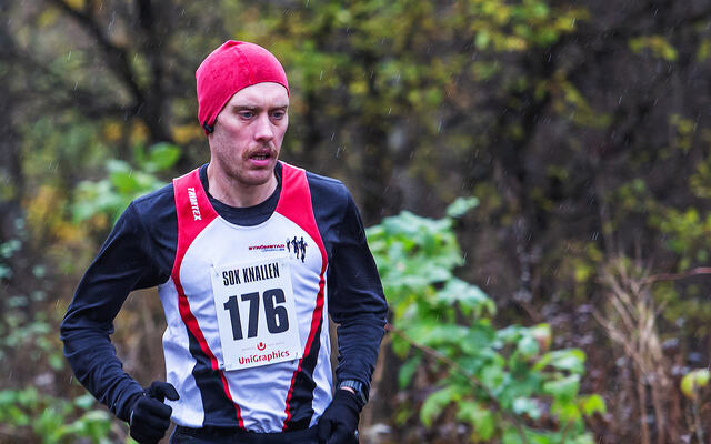 Mikael Ekvall satte svensk og nordisk rekord etter å ha løpt 94,452 km i Borås 6-Timmars. (Alle foto: arrangør SOK Knallen)