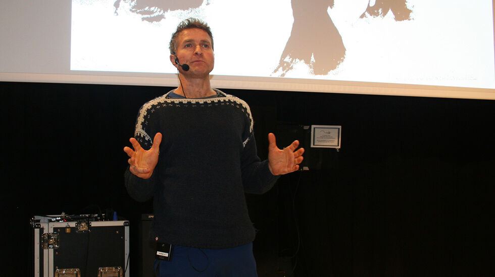På gjestelista til årsfesten i Terrengkarusellen i Kristiansand var forfatter og foredragsholder Thor Gotaas. (Alle foto: Sverre Larsen)