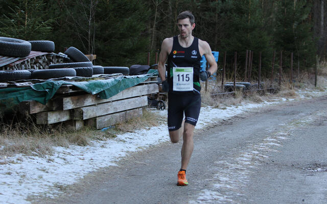 Vinner kortløype 2,7km Jan Erik Wergeland, Sandnes IL tid 8.56. (Foto: Einar Søndeland)