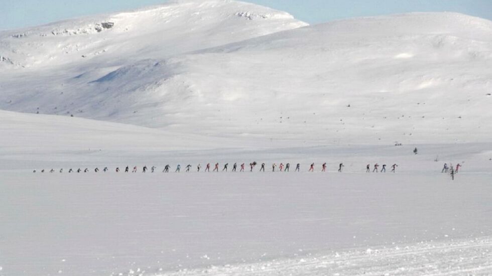 Fra Troll-løypa rett etter starten for de to lengste distansene, 120 og 95 km, på Venabygdsfjellet. (Foto fra rennets facebookside)