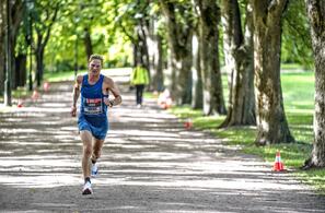 Sven Kilander da han debuterte på maraton med 2.32.23 i Oslo i 2022. (Foto: Privat)