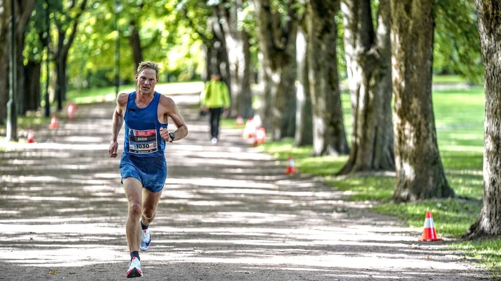Sven Kilander da han debuterte på maraton med 2.32.23 i Oslo i 2022. (Foto: Privat)