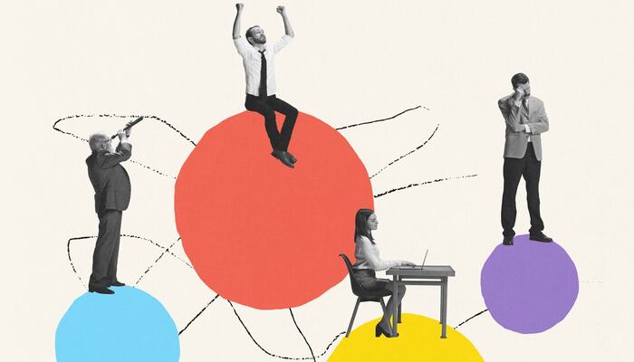 Når vanen tar over, og vi går inn i den vante tralten, er det fort gjort å falle inn i fastlåste, rutinemessige kommunikasjonsmønstre. I dårlige tider er det for eksempel veldig vanlig at medarbeiderne begynner å dyrke den negative samtalen. De trekker frem det som ikke fungerer, og ser ikke lenger muligheter. (Foto: istock.com) Når vanen tar over, og vi går inn i den vante tralten, er det fort gjort å falle inn i fastlåste, rutinemessige kommunikasjonsmønstre. I dårlige tider er det for eksempel veldig vanlig at medarbeiderne begynner å dyrke den negative samtalen. De trekker frem det som ikke fungerer, og ser ikke lenger muligheter. (Foto: istock.com)