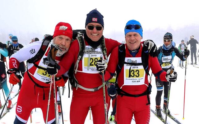 Olav Brunstad (i midten) sammen med den aller største Troll-spesialisten Bjørn Kåre Gjerde (til høyre) og Tom Morten Kristiansen på start i 2015. (Foto: Rolf Bakken)