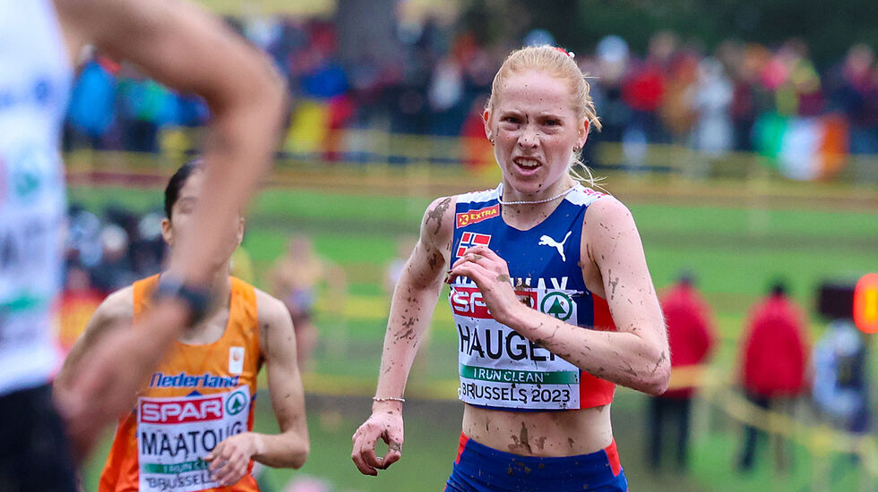 I de sølete løypene i Brussel løp  Ina Halle Haugen inn som beste norske i klasse U23. (Alle foto: Arne Dag Myking)
