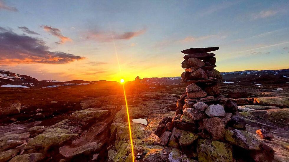 Ruta fra Oslo til Bergen byr på flotte fjell og forhåpentligvis også vakre solnedganger. (Foto: arrangøren) 