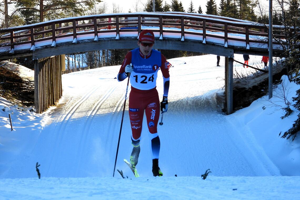 Simen Glørud Stensrud fra Nittedal IL var dagens raskeste på 10 km på Gåsbu.  (Foto: Stein Arne Negård)
