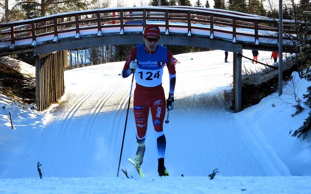 Simen Glørud Stensrud fra Nittedal IL var dagens raskeste på 10 km på Gåsbu. (Foto: Stein Arne Negård)