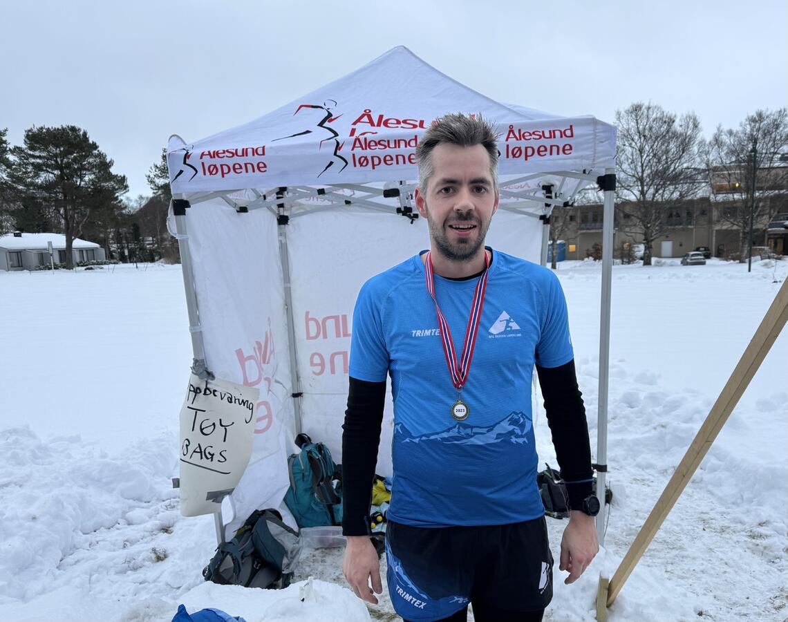 Maratonvinneren Anders Austad bor i Bergen men var på juleferie i Sykkylven da ideen om maraton på Sunnmøre dukket opp