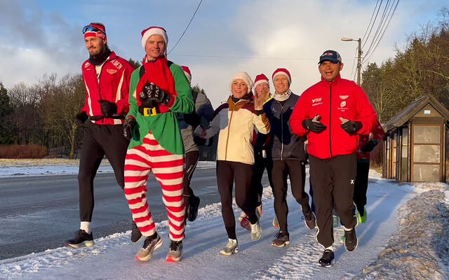 Bjørn Tore Kronen Taranger har hver jul sin romjulshalvmaraton som går i løypen til Maratonkarusellen i Bergen. (Foto og video: Arne Dag Myking)