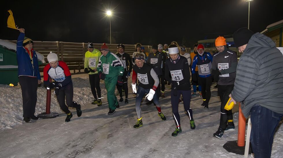 Kristoffer Holmerud, Børre Olsen og Tone Fløttum var kjapt ute fra start