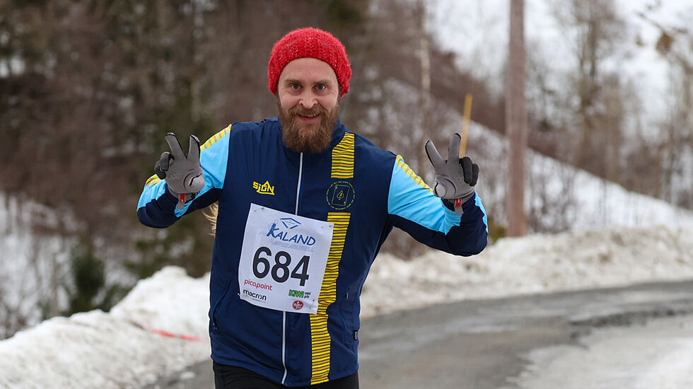 Kenneth Norheim har krefter til å smile til fotografen, selv etter de hardeste stigningene. (Alle foto: Arne Dag Myking)