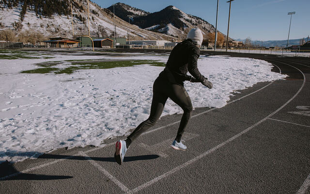 Vinterkolleksjonen til Tracksmith presterer på topp nivå både når det gjelder utseende og funksjon. (Foto: Tracksmith)