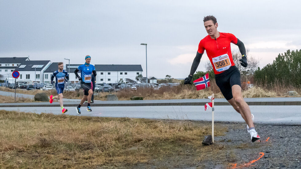 De tre beste på Trippelen på Solastranden: Vinner Sebastian Conrad Håkansson (3081), toer Stian Eilertsen (3046) og treer Tom Erik Halvorsen (3072) (Foto: Trine Nessler Wichmann)