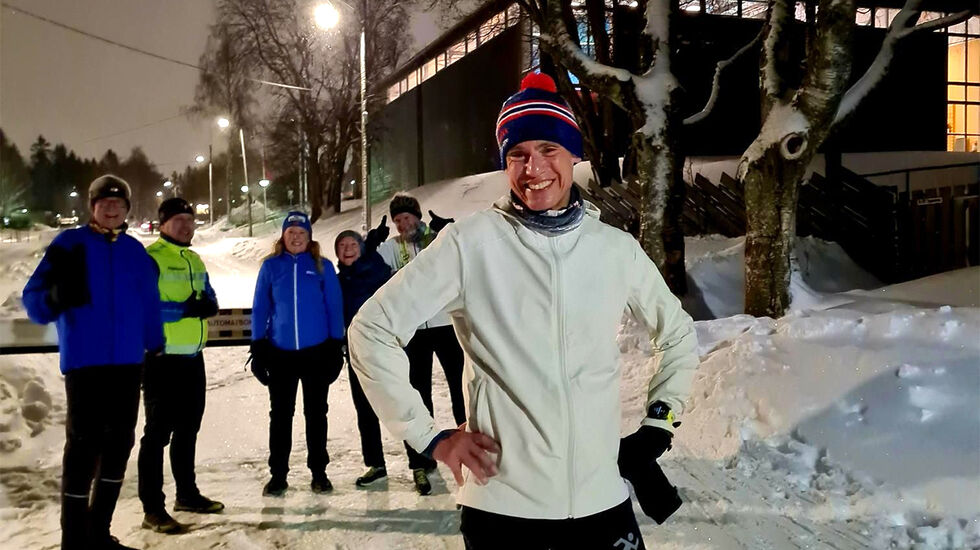 Sjøl på kalde vinterdager gleder Kondis-president Tim Bennett seg over både fellesskapet på Kondistreninga og at løpebølgen er stadig stigende. (Foto: privat)