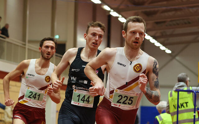 Tore Akerlie, Marius Vedvik og Bjørnar Sandnes Lillefosse samarbeidet i teten av 3000 meter. (Alle foto: Arne Dag Myking)