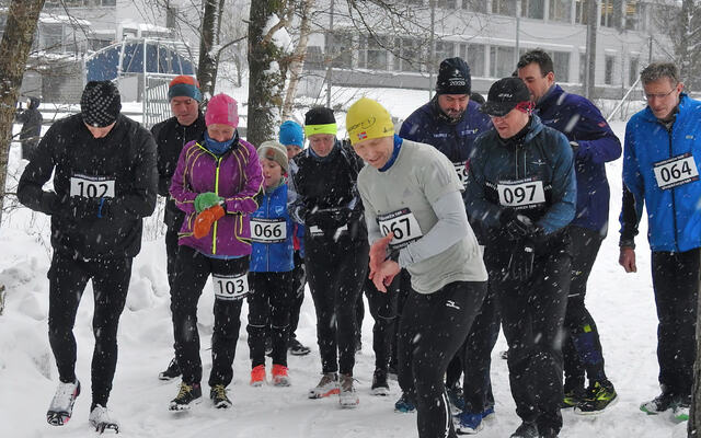 Starten går for det tredje løpet i årets vinterkarusell i Søgne. (Foto: Ivar Gogstad)