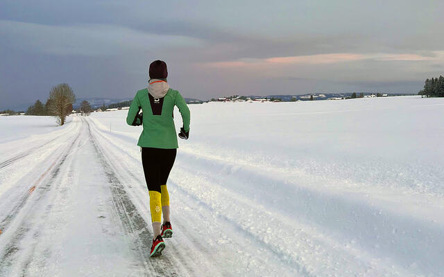 Etter kneoperasjon og en lengre periode med alternativ trening løper Frida Byfuglien med forsterka motivasjon mot nye mål. (Foto: privat)
