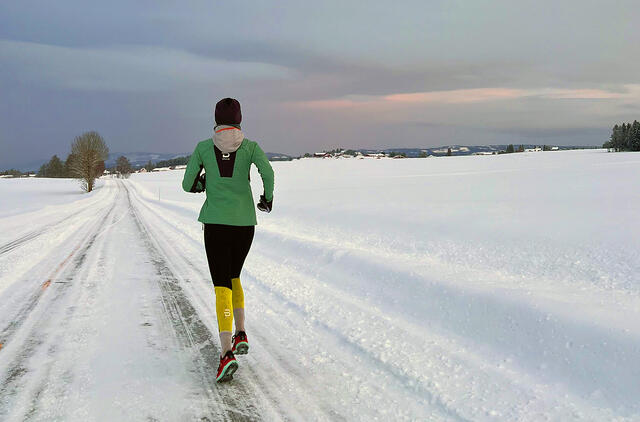 Etter kneoperasjon og en lengre periode med alternativ trening løper Frida Byfuglien med forsterka motivasjon mot nye mål. (Foto: privat)