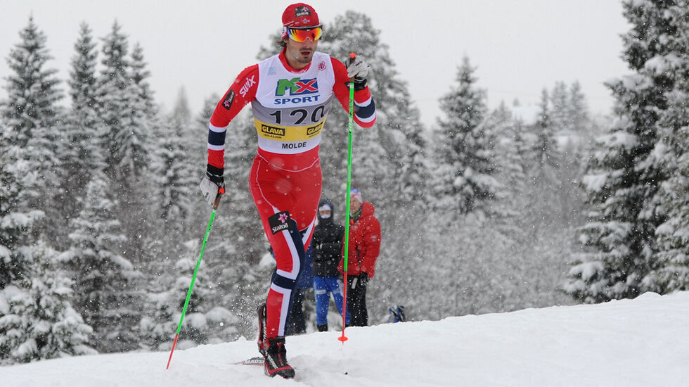 Hans Christer Holund har flere medaljer fra både OL, VM og NM. Her ser vi han i aksjon under NM i 2014. (Foto: Arne Brunes)