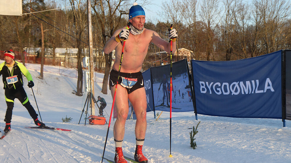 Tøffingen Frank Løke gjennomførte i fjor sine 70 kilometer i baris. Temperatur ved start var 10 kuldegrader. (Foto: Morten Dybdahl)