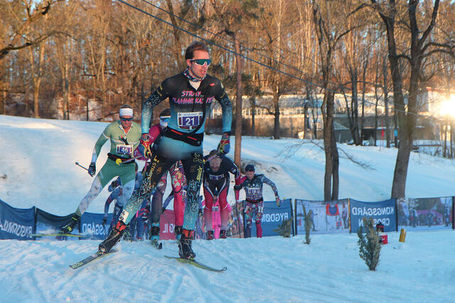 Åsmund Heir (startnummer 46) ble til slutt nummer 8. Henrik Sollie, med startnummer 46, ble nummer 5. (Foto: Bygdø idrettslag)