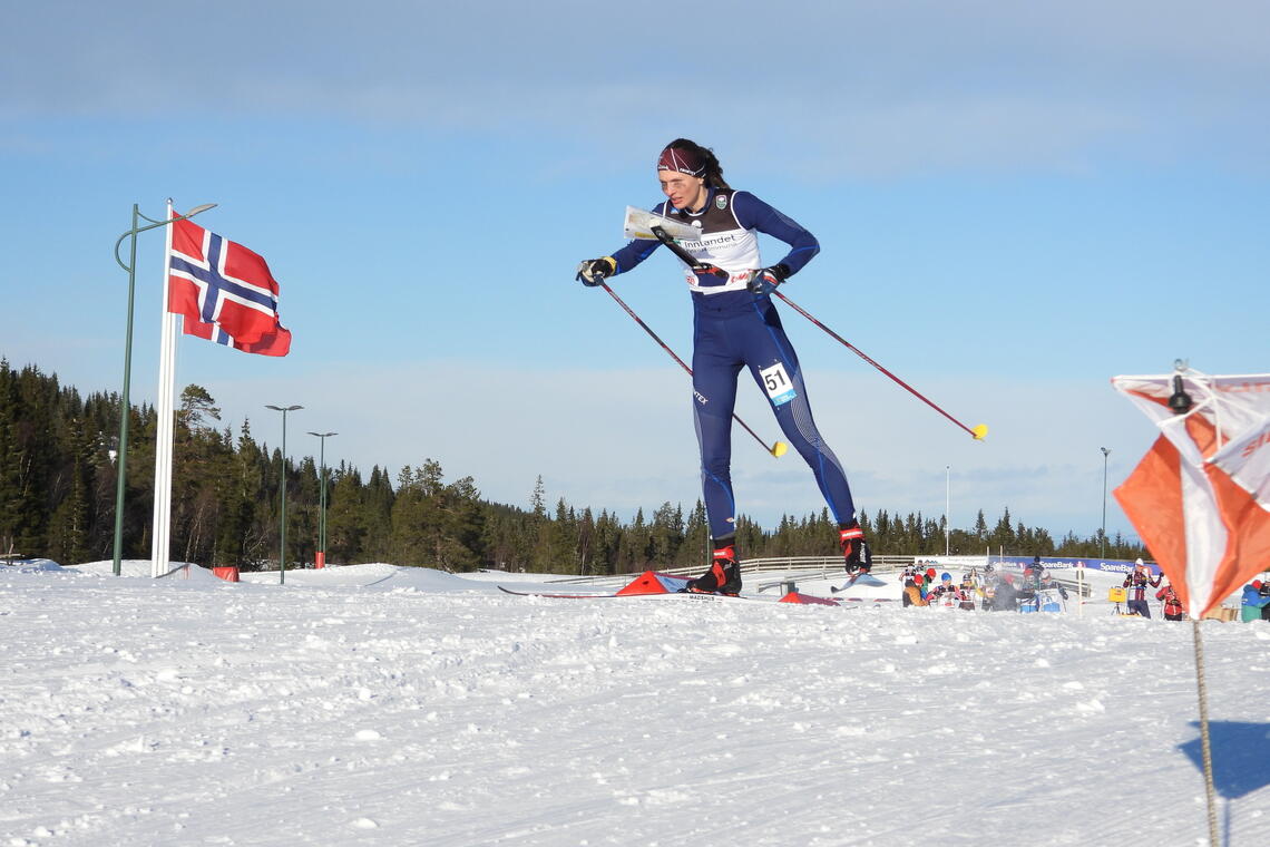 Anna Ulvensøen fra Nydalens SK på vei til en ny triumf, denne gangen på NM langdistanse på Lygna. (Foto: Stein Arne Negård)