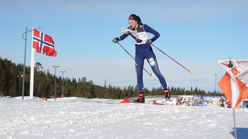 Anna Ulvensøen fra Nydalens SK på vei til en ny triumf, denne gangen på NM langdistanse på Lygna. (Foto: Stein Arne Negård)