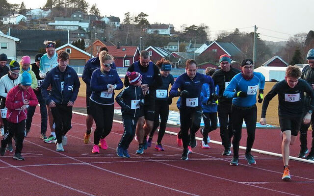 Start for Vinterkarusellens fjerde løp. (Foto: Ivar Gogstad)