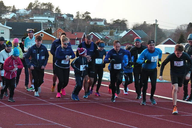 Start for Vinterkarusellens fjerde løp. (Foto: Ivar Gogstad)