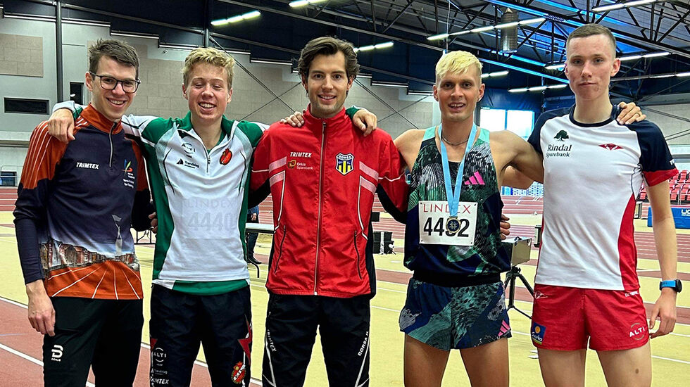 Team Trøndelag i vesterled: Vi ser fra venstre fartsholder Sondre Rishøy, Håkon Moe Berg, Kjetil Brenno Gagnås, den islandske vinneren Baldvin Þór Magnússon og Magnus Øyen. (Foto: Team Trøndelag)