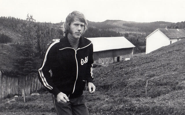 Løpetrening: Oddvar løp ofte på myrene nær gården på 1970-tallet. (Foto Thor Gotaas bok «Oddvar Brå - et skiløperliv»)