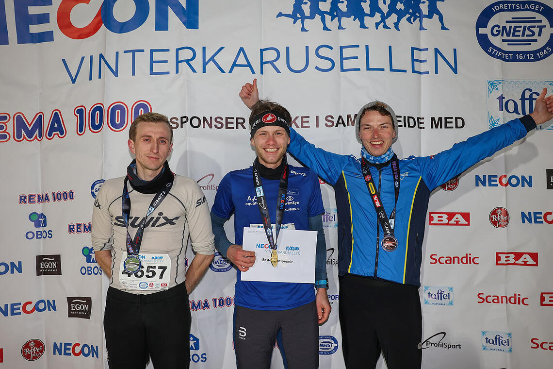 Premiepallen for menn 10 km bestod av Chris Andre Midttveit, Karl Jonas Tronstad og Luca Klingenberg. (Alle foto: Arne Dag Myking)