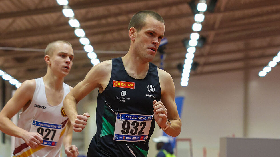 Andreas Penne Nygård med Ådne Nesje Hernes i ryggen. (Alle foto: Arne Dag Myking)