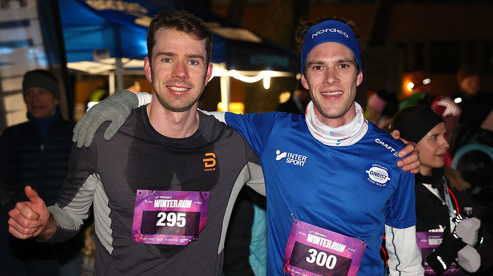 Bendik Grimsbø og Espen Roll Karlsen kjempet om seieren på 10 km i Winterrun i Bergen. (Alle foto: Arne Dag Myking)