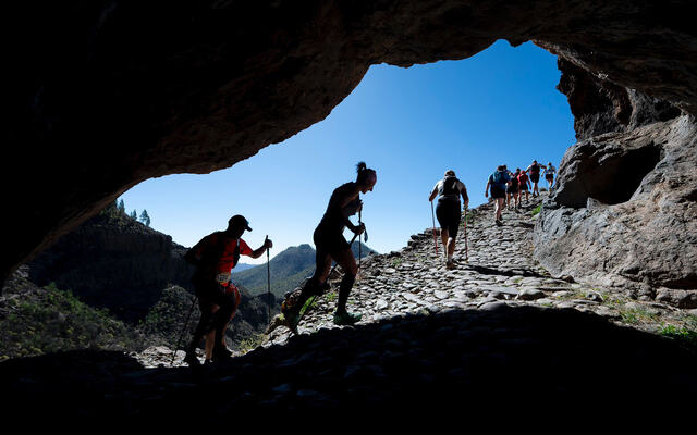 Med sine varierte løypetraséer som snor seg gjennom Gran Canarias dramatiske landskap tilbyr Transgrancanaria en unik utfordring for deltakerne. (Foto: David Delfour)