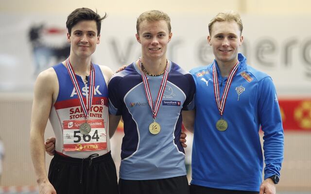 Pallen etter et jevnt oppgjør om medaljene i MU23 (fra venstre): Jon-Henning Gullbrå Hilleren, Tobias Johansen og Anders Gundersen. (Foto: Torbjørn Fjellheim)