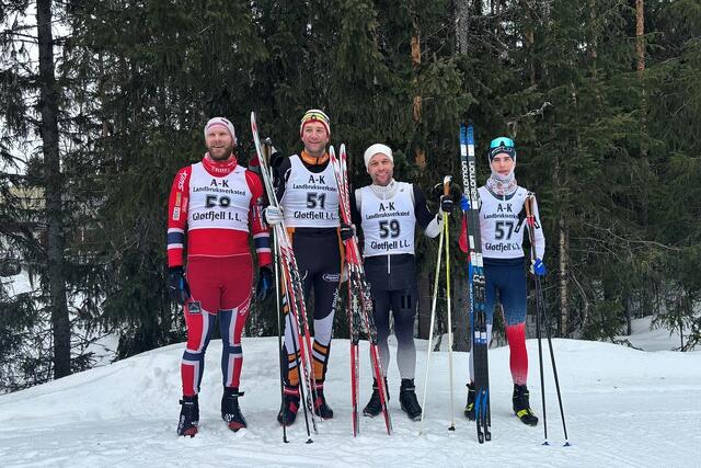 Tetkvartetten etter endt dyst i Engerneset (fra venstre): Ivar Indby, Tore Stengrundet, Vegar Lans Pedersen og Julian Paula. (Foto: Siri Anne Stengrundet)