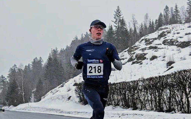 Vebjørn Hovdejord satte løyperekord i landeveisløp i Lunde. (Foto: Iver Fjelldalselv)