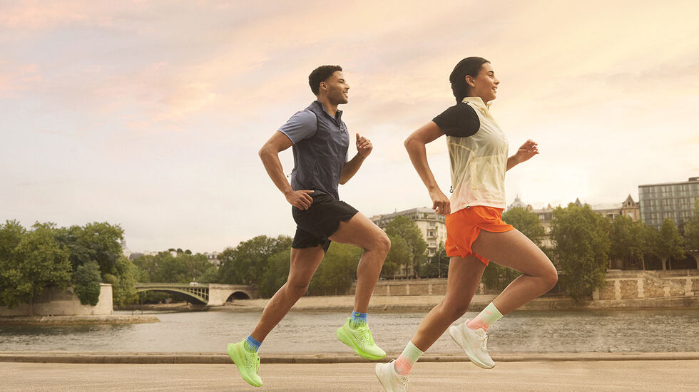 Löplabbet har testet 14 skomodeller for asfaltløping og gir deg råd om hva du bør velge når du skal ha nye løpesko. (Foto: Asics)