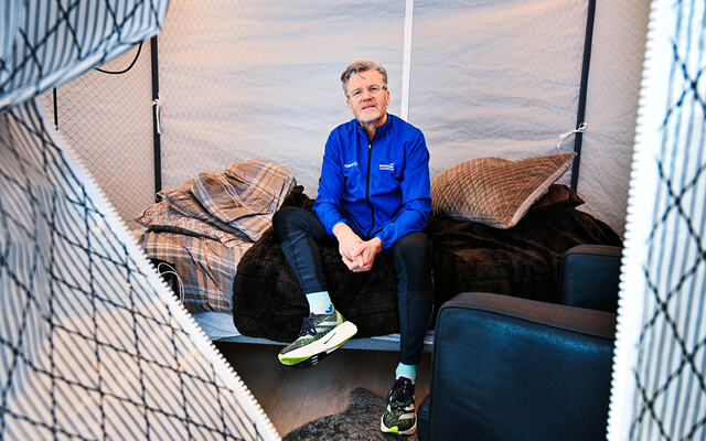 Lufta inne i høydeteltet har et oksygennivå tilsvarende det en finner på 2400 meters høyde. (Foto: Tore Sandberg)