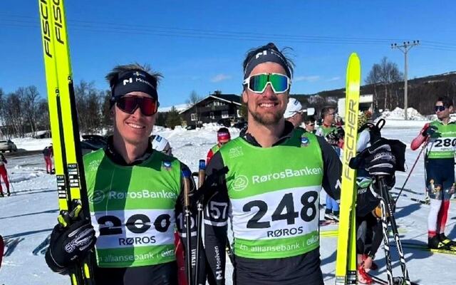 Nils Dahlgren (til venstre) tok både spurtprisen på fjellet og totalseieren foran Oskar Kardin i Kromgruverennet. (Foto fra Oskar Kardins Stravaprofil)