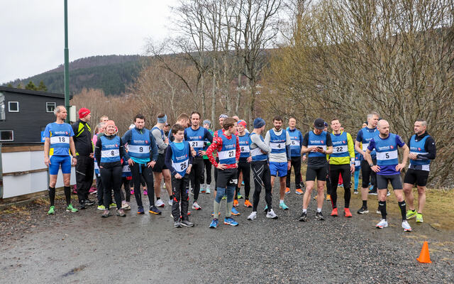 Klare til start. Foto Jan Sylte / Volda i vinden IL.