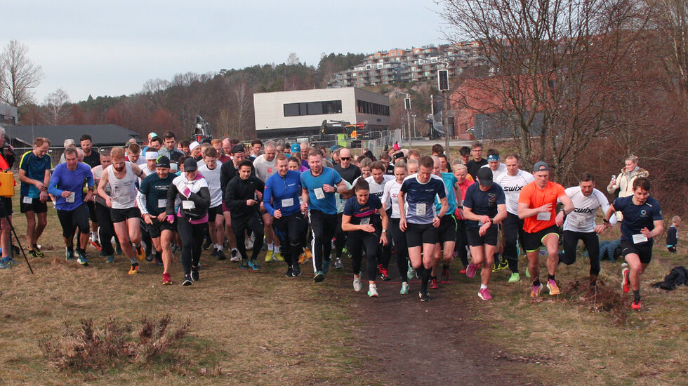 Over 750 støttet kreftsaken da terrengkarusellen i Kristiansand startet sesongen med Løp eller gå for livet. (Foto: Sverre Larsen)