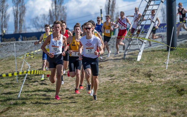 Både Mikkel Blikstad Thomassen (10) og Theodor Berre Jacobsen (17) deltar i søndagens mesterskap. (Foto: Samuel Hafsahl)